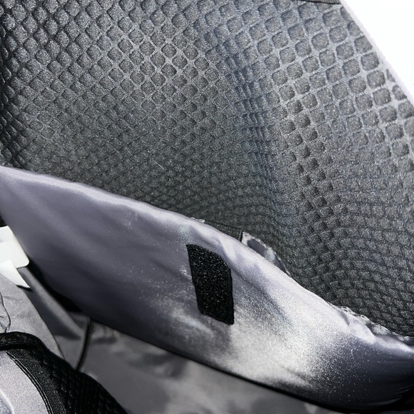 Open Story Commuter Backpack- Thistle - Picture 4 of 5